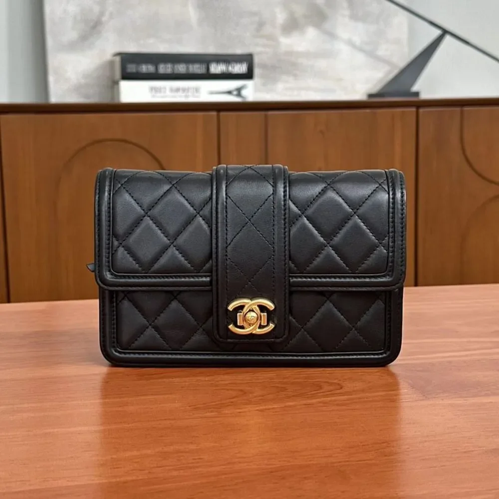 Chanel Women Pre-Loved Bag Very Good Condition